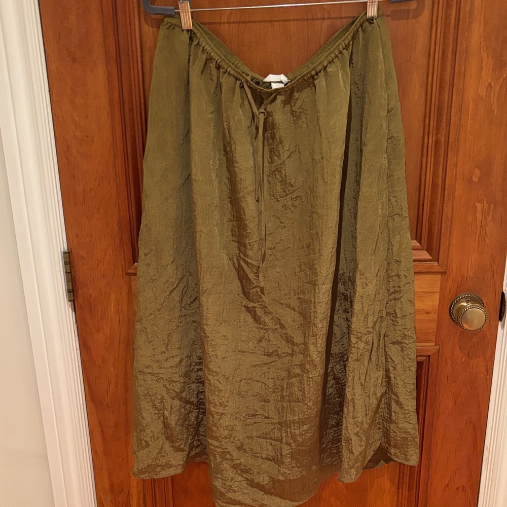 H&M Olive Midi Skirt